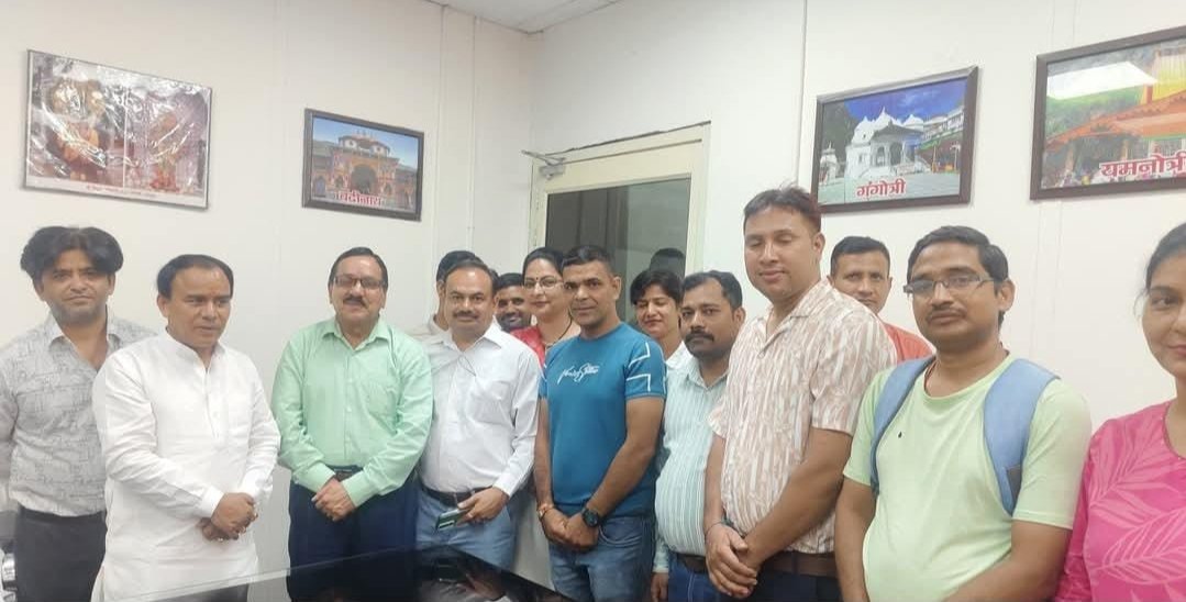 Screenshot_20250904_164213_WhatsAppBusiness