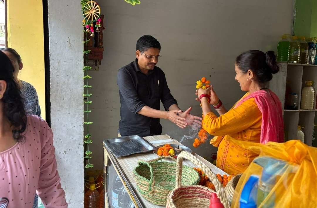 Screenshot_20250921_063648_WhatsApp