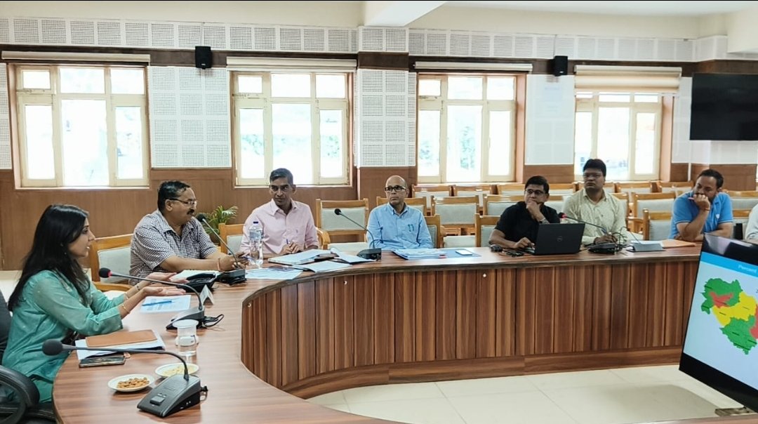 Screenshot_20251006_230816_WhatsApp