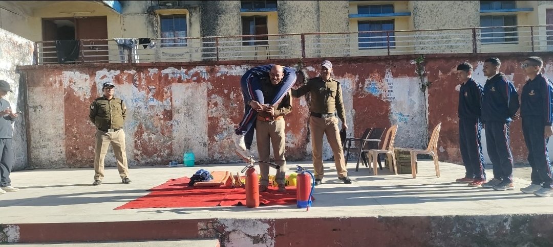 Screenshot_20251114_054412_WhatsApp